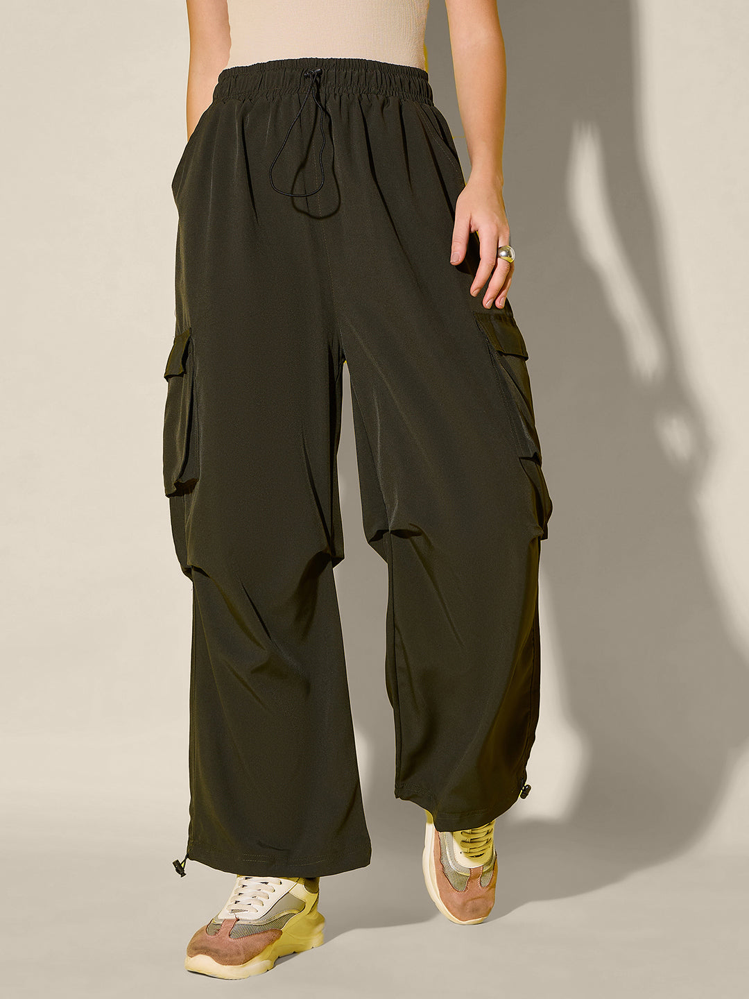 Loose Fit Parachute Cargo Pant